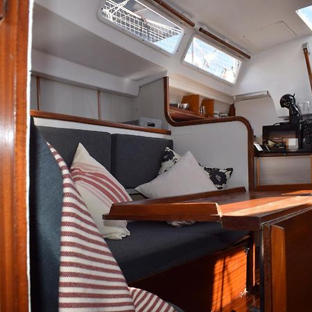 Velero En Puerto De Valencia - E&M Boats Hotel Eksteriør billede