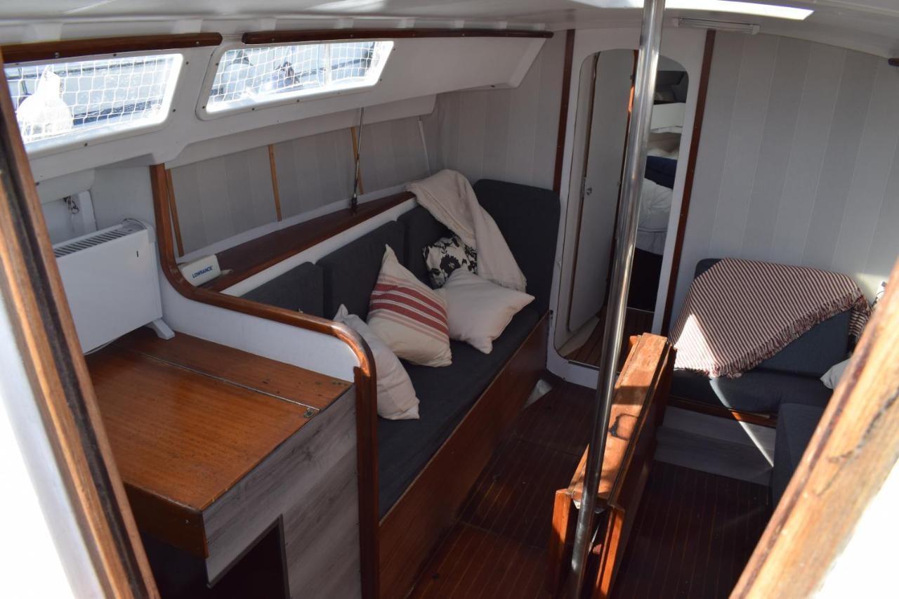 Velero En Puerto De Valencia - E&M Boats Hotel Eksteriør billede